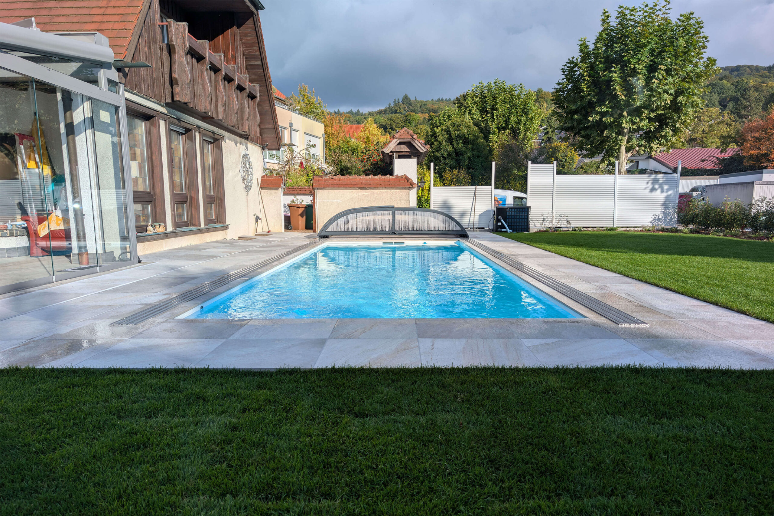 Webseite_Referenzen02_dynamic_pool_2025 02 scaled