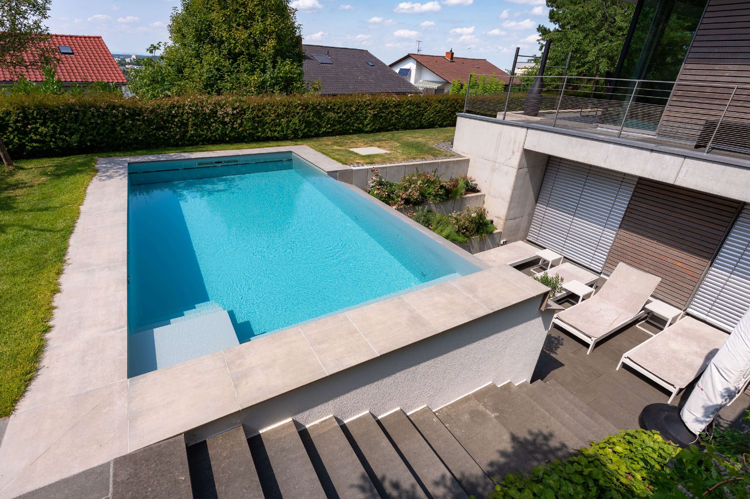 Webseite_Referenzen_dynamic_pool_2025 04 scaled